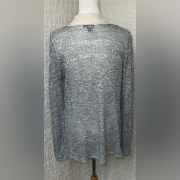 GRAY Sweatwr Cardigan With Cream Lace Women Size Medium - Picture 3 of 4